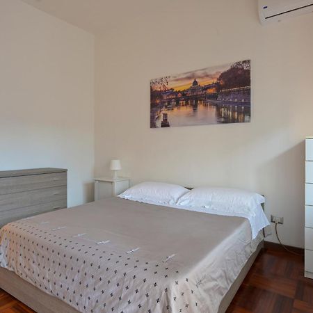 Gold Apartment Monteverde-Gianicolense Rome Bagian luar foto